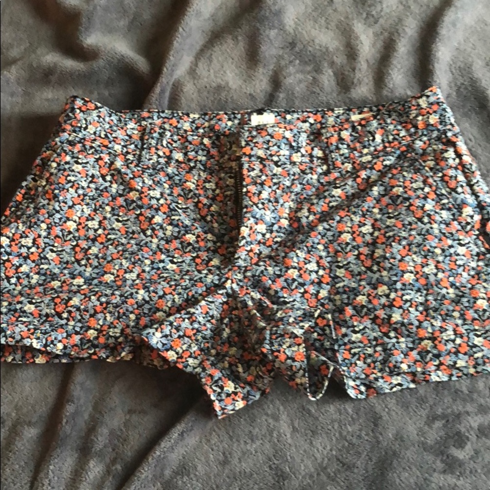 Gap floral shorts 4petite